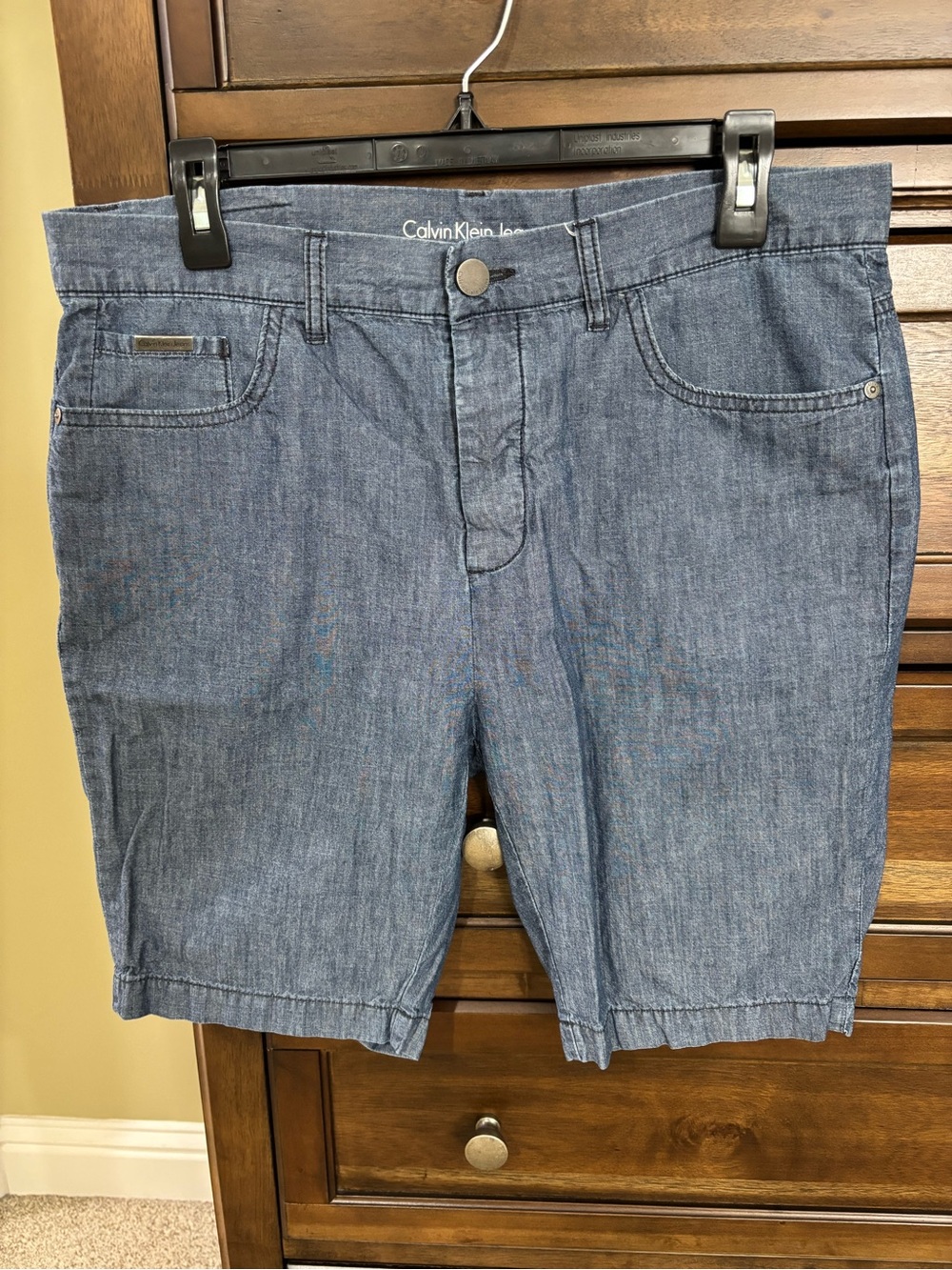 Calvin Klein Men’s Denim Jean Shorts in Blue Wash Size 33